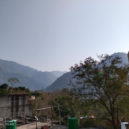 Hotel Vishla Palace By Uttarakhand Hotel Hospitality Narendra Nagar Esterno foto