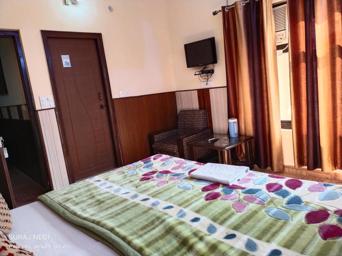 Hotel Vishla Palace By Uttarakhand Hotel Hospitality Narendra Nagar Esterno foto
