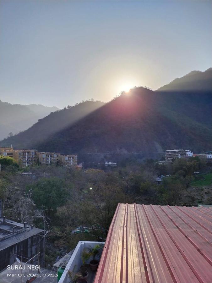 Hotel Vishla Palace By Uttarakhand Hotel Hospitality Narendra Nagar Esterno foto