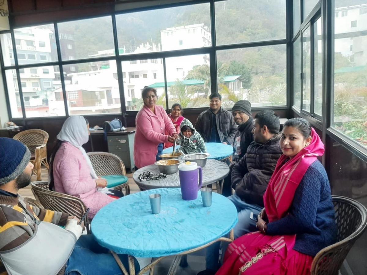 Hotel Vishla Palace By Uttarakhand Hotel Hospitality Narendra Nagar Esterno foto